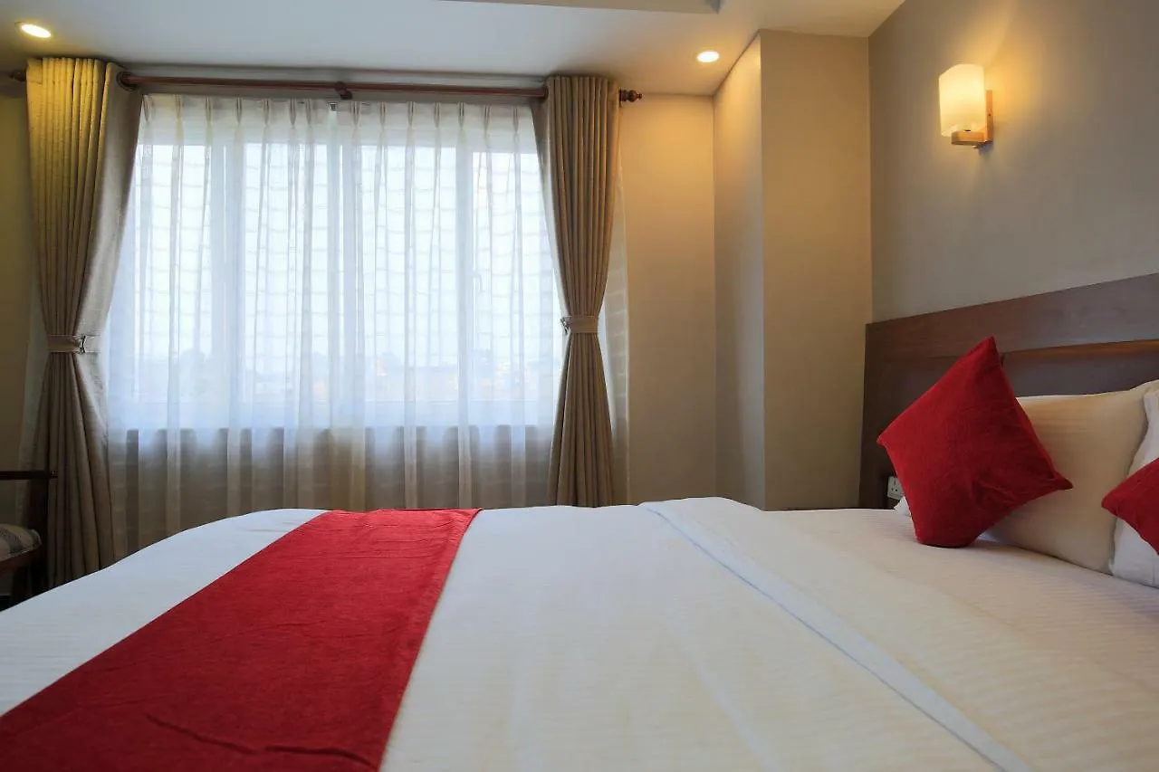 Oyo 453 Hotel Gurkha Heritage Kathmandu 3*,  Nepal